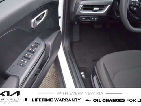 New 2026 Kia K4 LXS image 27