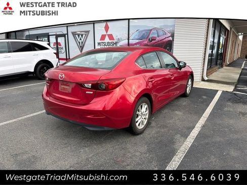 Used 2016 MAZDA MAZDA3 i Sport w/ Preferred Equipment Package FWD image 4