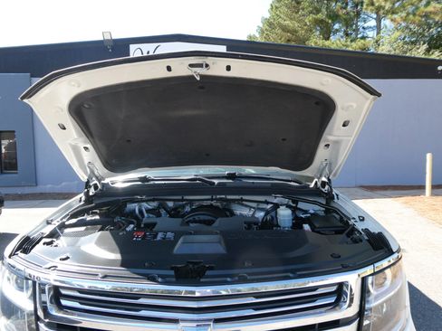 Used 2015 Chevrolet Tahoe LTZ image 40