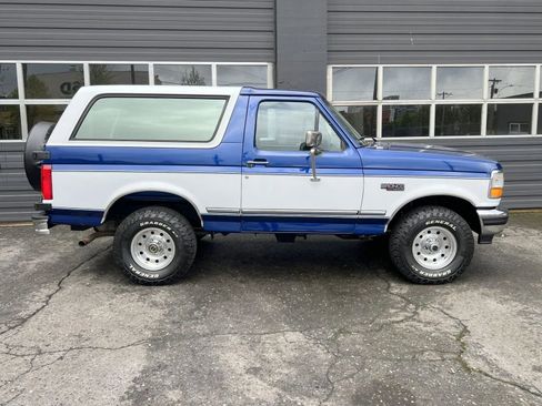 Used 1996 Ford Bronco image 7