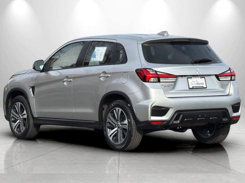 Used 2024 Mitsubishi Outlander Sport SE image 6