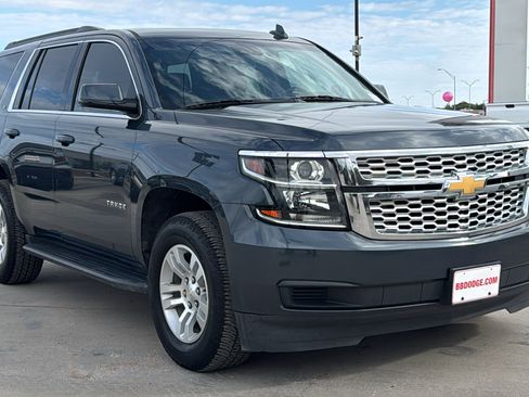 Used 2019 Chevrolet Tahoe LT image 3