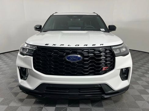 Used 2025 Ford Explorer ST AWD/4WD image 17