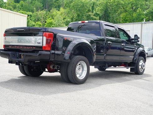 Used 2019 Ford F450 Platinum w/ Platinum Ultimate Package AWD/4WD image 10