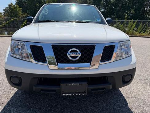 Used 2019 Nissan Frontier S RWD image 2