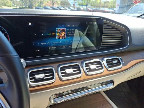 Used 2022 Mercedes-Benz GLE 350 4MATIC image 18