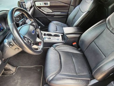 Used 2020 Ford Explorer ST w/ ST Street Pack AWD/4WD image 13