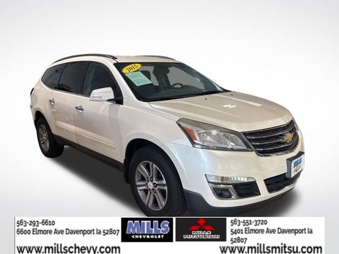 Used 2015 Chevrolet Traverse LT image 3