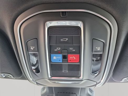 New 2026 Jeep Cherokee Limited image 39