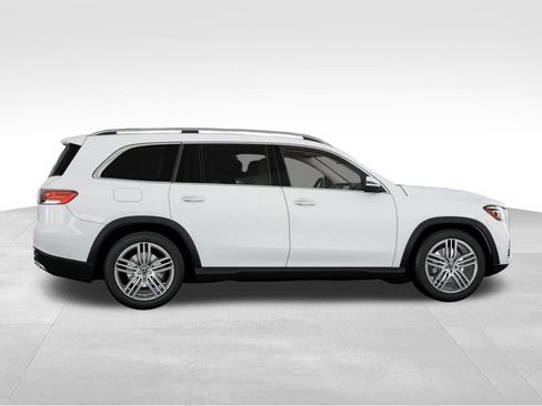 New 2025 Mercedes-Benz GLS 450 4MATIC image 17