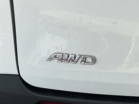 Certified 2024 Toyota Sienna LE AWD/4WD image 11