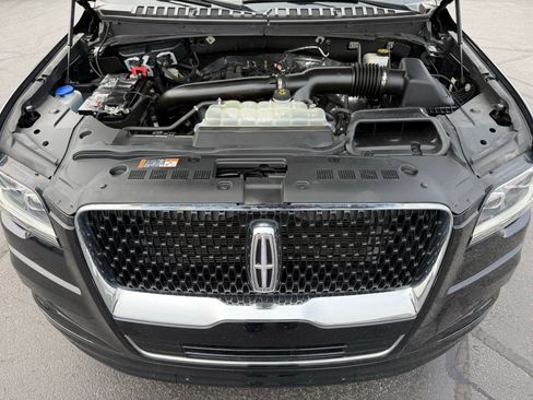 Used 2023 Lincoln Navigator Reserve image 46