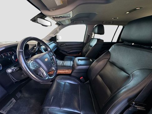 Used 2018 Chevrolet Suburban Premier image 21