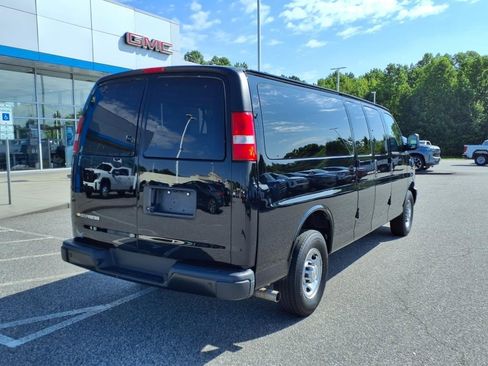Used 2025 Chevrolet Express 3500 LS image 3