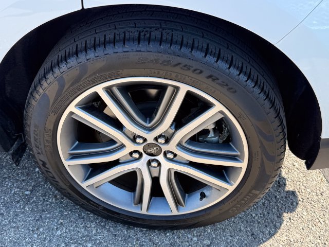 Certified 2024 Ford Edge Titanium AWD/4WD image 5