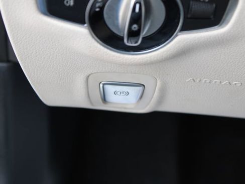 Used 2017 Mercedes-Benz E 300 image 23