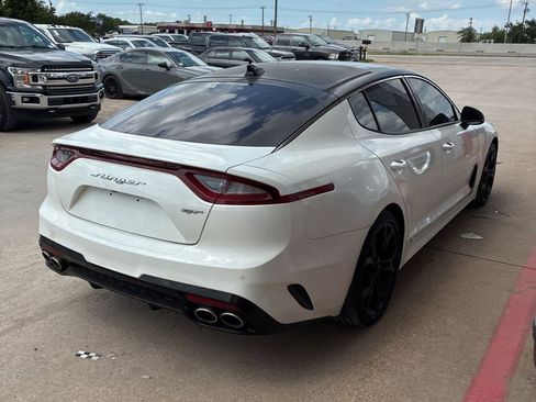Used 2020 Kia Stinger GT1 RWD image 5