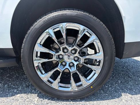 Used 2023 GMC Yukon XL Denali AWD/4WD image 7