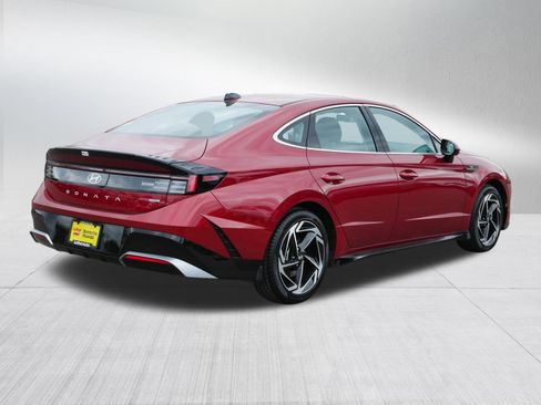 Certified 2026 Hyundai Sonata SEL AWD/4WD image 7