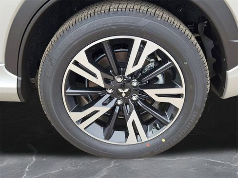 New 2026 Mitsubishi Eclipse Cross SEL image 32