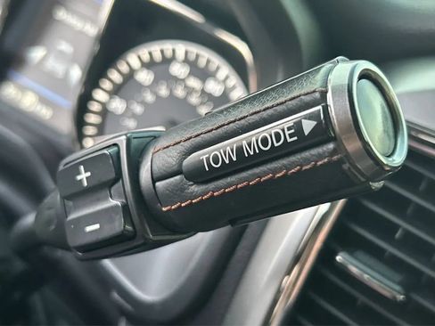 Used 2019 Nissan Titan Platinum Reserve RWD image 51