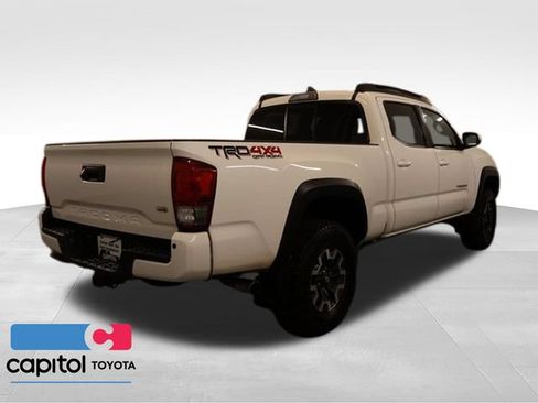 Used 2016 Toyota Tacoma TRD Off-Road w/ Premium & Technology Package AWD/4WD image 2