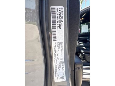 Used 2020 Dodge Durango R/T w/ Blacktop Package AWD/4WD image 18