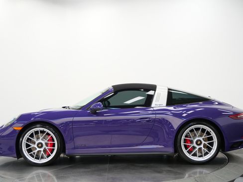Used 2018 Porsche 911 Targa 4 GTS AWD/4WD image 6