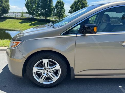 Used 2012 Honda Odyssey Touring image 9