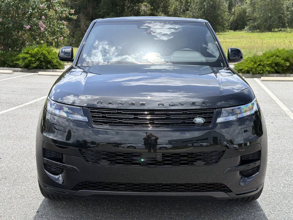 New 2026 Land Rover Range Rover Sport SE AWD/4WD image 8