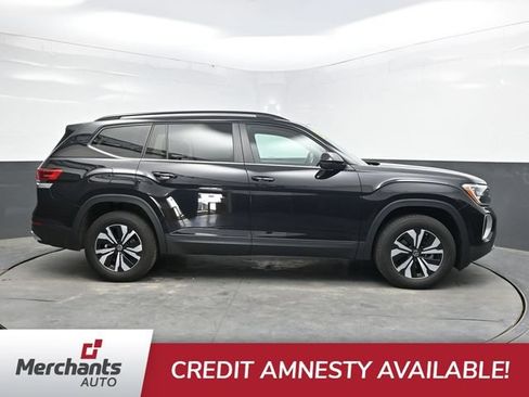 Used 2025 Volkswagen Atlas SE AWD/4WD image 8