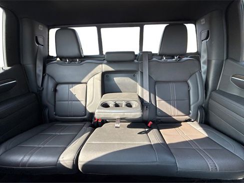 Used 2024 Chevrolet Silverado 1500 High Country w/ Technology Package image 14