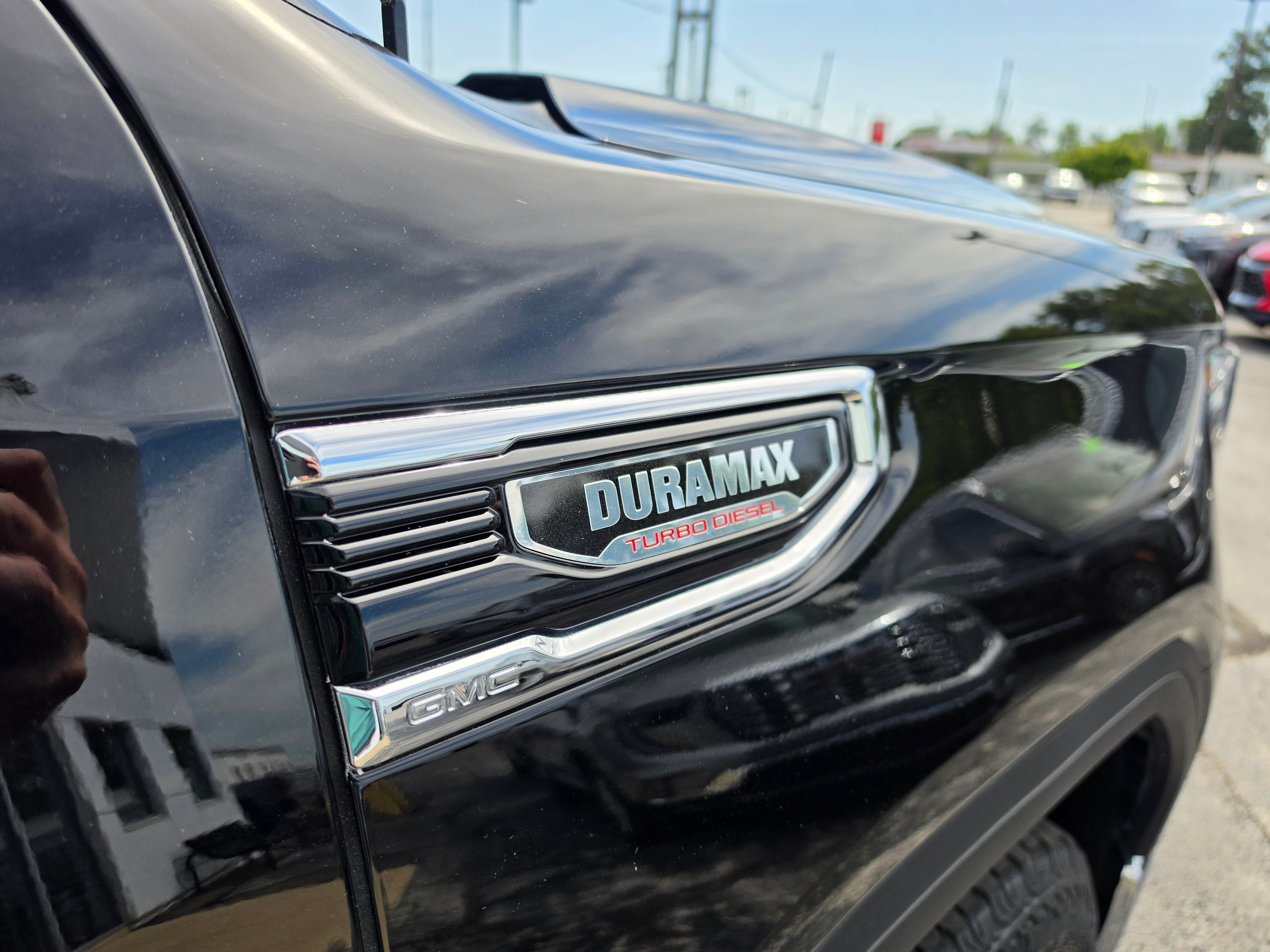 Used 2024 GMC Sierra 1500 SLT w/ SLT Premium Plus Package AWD/4WD image 12