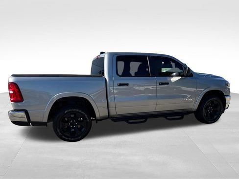 Used 2025 RAM 1500 Big Horn AWD/4WD image 3