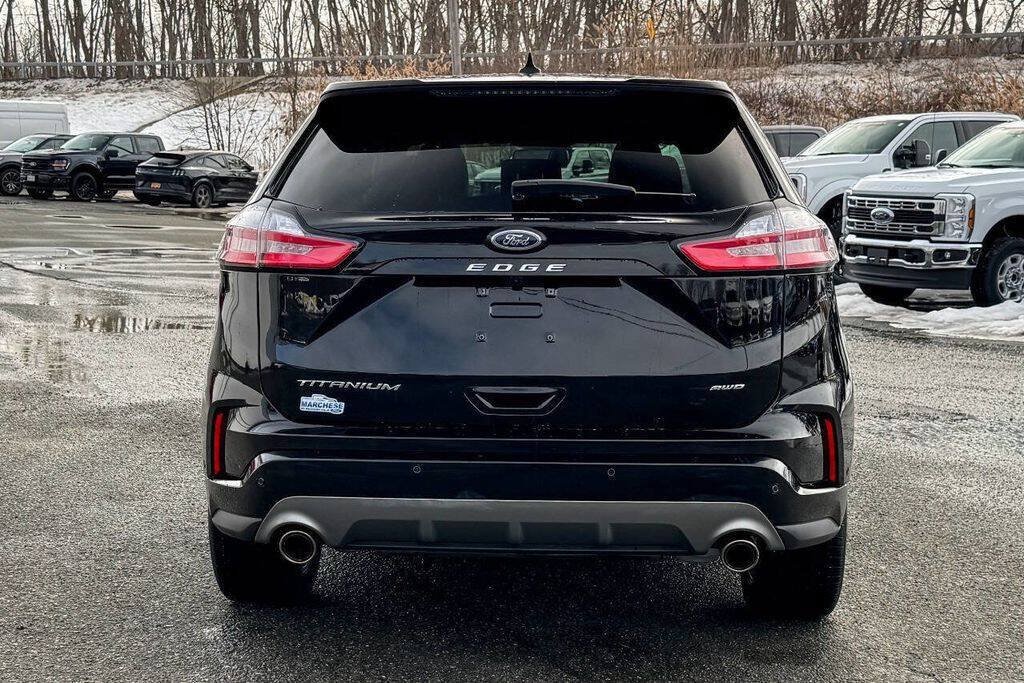 Used 2024 Ford Edge Titanium w/ Titanium Elite Package AWD/4WD image 4