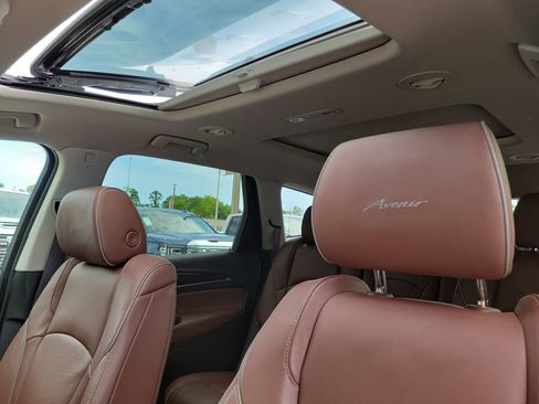 Used 2021 Buick Enclave Avenir w/ Avenir Technology Package FWD image 25