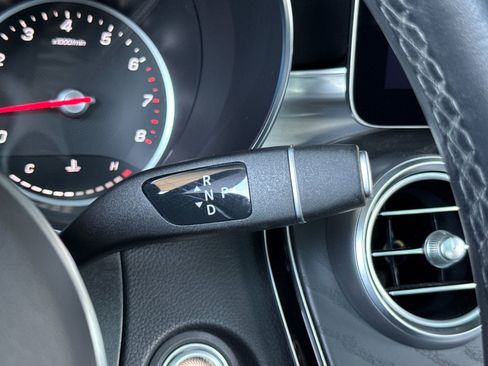 Certified 2022 Mercedes-Benz GLC 300 image 24