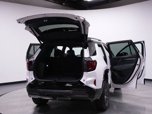 New 2026 GMC Terrain AT4 w/ Convenience Package III AWD/4WD image 11