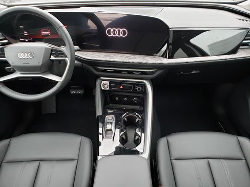 New 2025 Audi Q5 Premium image 9