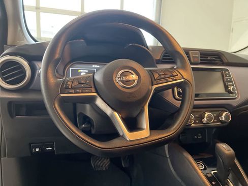 Used 2023 Nissan Versa SV image 14