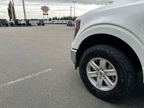 Used 2023 Ford F150 XLT w/ Trailer Tow Package image 25