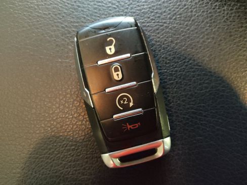 Used 2019 RAM 1500 Big Horn AWD/4WD image 32