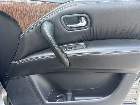 Used 2018 Nissan Armada SL w/ Premium Package RWD image 14