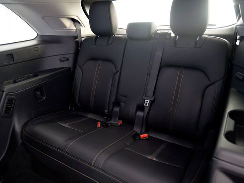 Certified 2025 MAZDA CX-90 3.3 Turbo w/ Select Package image 28