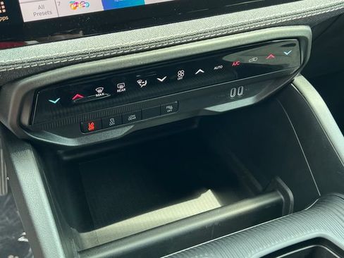 New 2026 Jeep Cherokee Laredo AWD/4WD image 20