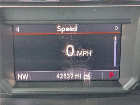 Used 2023 GMC Sierra 2500 SLE w/ SLE Convenience Package image 11