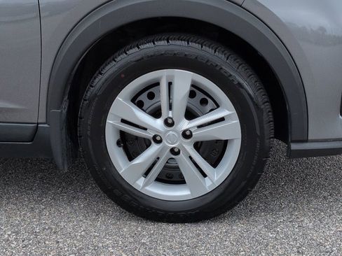 Used 2021 Nissan Kicks S image 12