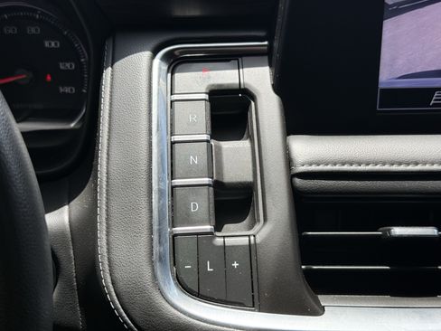Used 2021 Chevrolet Tahoe 2WD w/ Remote Keyless Entry Package image 23