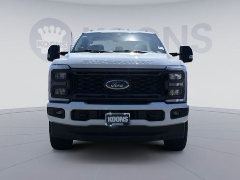 Used 2023 Ford F250 XL w/ STX Appearance Package AWD/4WD image 11