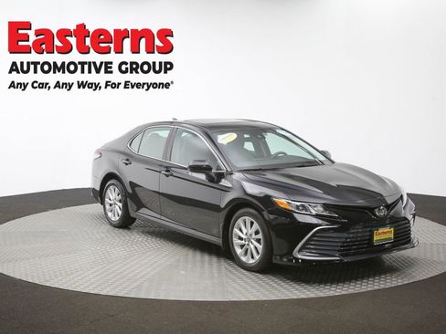 Used 2023 Toyota Camry LE image 45